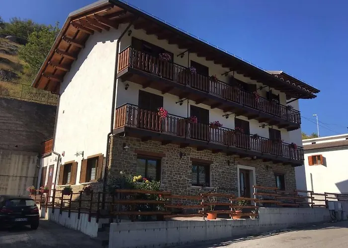 Ginepro D'abruzzo מלון Casamaina